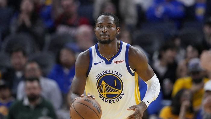 lol视频-包含关键时刻萨克拉门托国王备战国王杯，官宣签约细节曝光，更衣室稳定，团队化学反应显著的词条